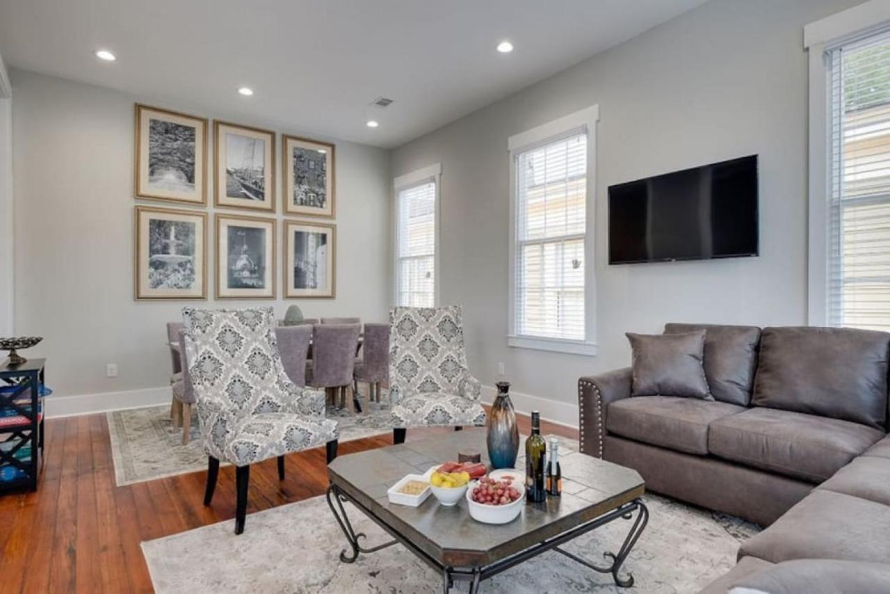 111 Waldburg Street Beautifully Renovated Historic 5 Bedroom 5 Bath Savannah Exterior photo