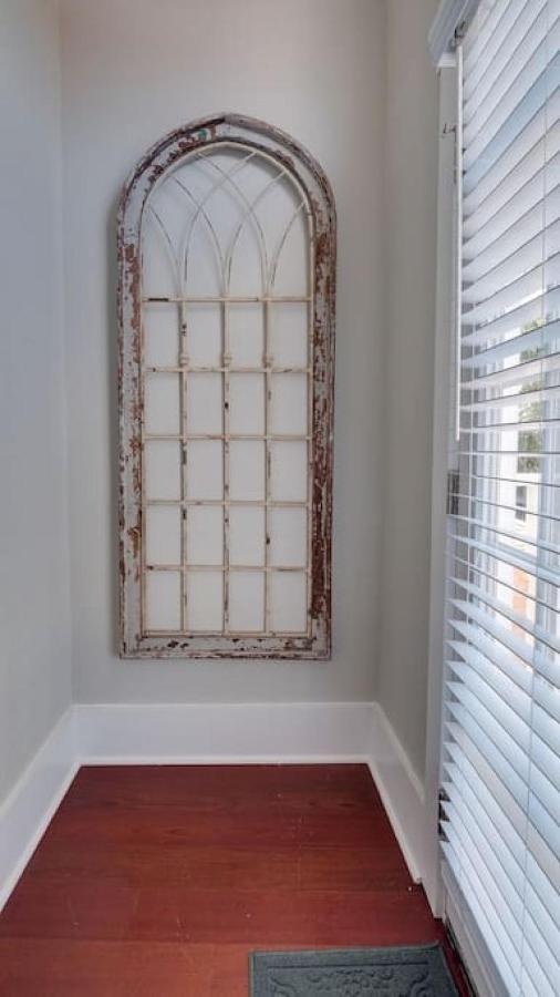 111 Waldburg Street Beautifully Renovated Historic 5 Bedroom 5 Bath Savannah Exterior photo